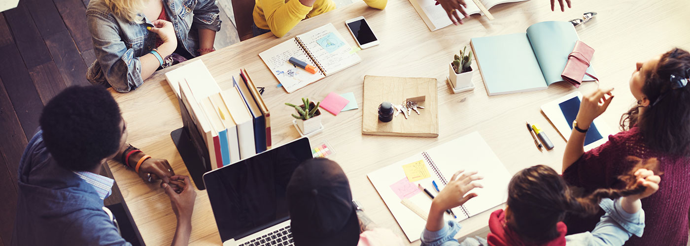 How do you calculate loan repayment using the reducing balance method?